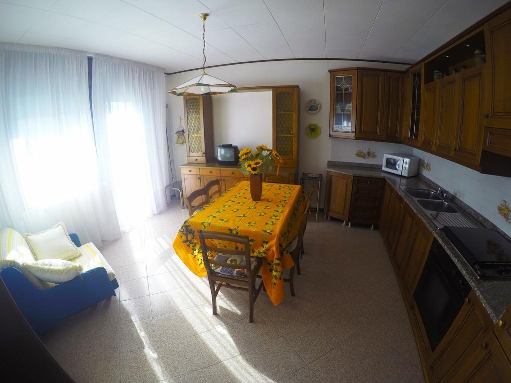 Caorle Economy Apartments Zimmer foto